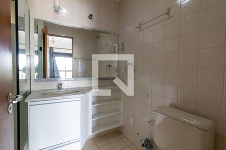 Banheiro da Suíte de apartamento à venda com 2 quartos, 74m² em Cambuí, Campinas