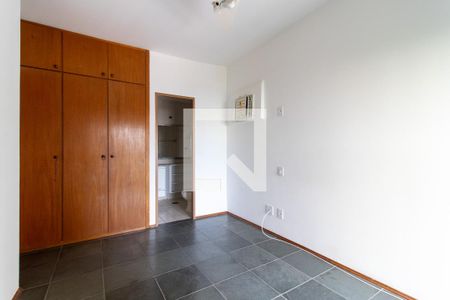 Suite de apartamento à venda com 2 quartos, 74m² em Cambuí, Campinas