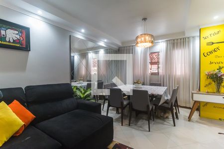 Sala de casa de condomínio para alugar com 3 quartos, 110m² em Centro, Mogi das Cruzes