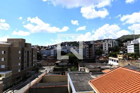 Vista da Sala de apartamento para alugar com 3 quartos, 80m² em Santa Efigênia, Belo Horizonte