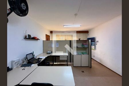 Sala  de casa à venda com 3 quartos, 137m² em Jardim Aeroporto, São Paulo