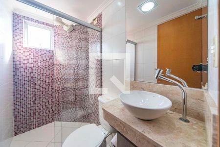 Banheiro  de apartamento para alugar com 2 quartos, 57m² em Vila Alpina, Santo André