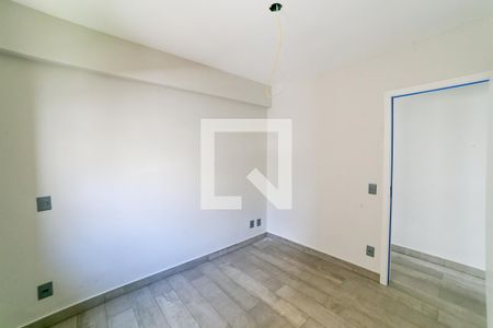 Quarto 1 de apartamento para alugar com 2 quartos, 61m² em Cruzeiro, Belo Horizonte