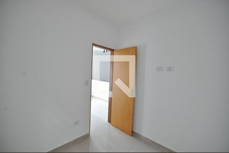 Quarto 2 de apartamento para alugar com 2 quartos, 54m² em Vila Nivi, São Paulo