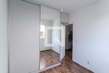 Quarto 2 de apartamento para alugar com 2 quartos, 55m² em Ouro Preto, Belo Horizonte