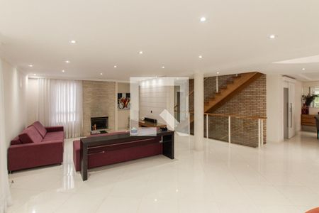 Sala de casa de condomínio à venda com 3 quartos, 500m² em Vila Irmaos Arnoni, São Paulo