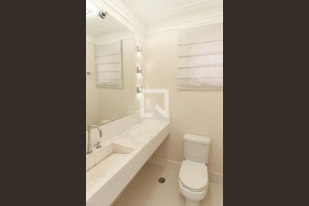 Sala - Lavabo de casa de condomínio à venda com 3 quartos, 500m² em Vila Irmaos Arnoni, São Paulo