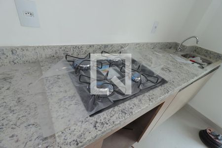 Sala / Cozinha - Cooktop de apartamento para alugar com 1 quarto, 56m² em Parque das Nações, Santo André