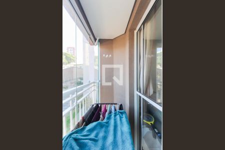 Varanda Sala de apartamento para alugar com 2 quartos, 48m² em Vila Carmosina, São Paulo