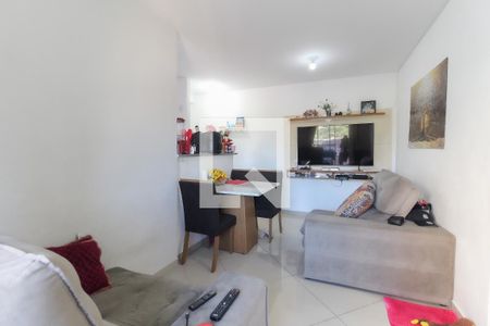 Sala de apartamento para alugar com 2 quartos, 48m² em Vila Carmosina, São Paulo