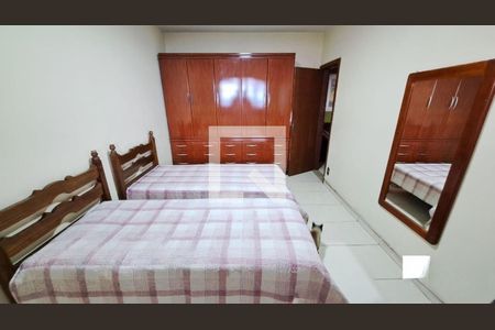 Casa à venda com 4 quartos, 263m² em São João Batista, Belo Horizonte