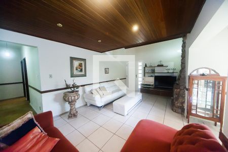 sala de casa de condomínio à venda com 3 quartos, 200m² em Retiro do Chalé, Brumadinho