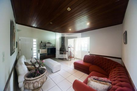 sala de casa de condomínio à venda com 3 quartos, 200m² em Retiro do Chalé, Brumadinho