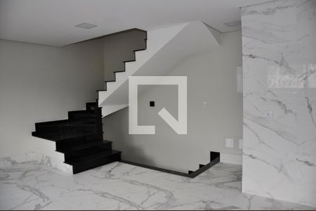 Detalhe - Sala e Cozinha de casa para alugar com 2 quartos, 115m² em Vila Mangalot, São Paulo