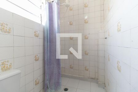 Banheiro  de casa para alugar com 1 quarto, 80m² em Vila das Merces, São Paulo