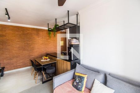 Sala  de apartamento à venda com 2 quartos, 60m² em Jardim Tupanci, Barueri