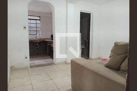 Casa para alugar com 6 quartos, 420m² em Vila Cloris, Belo Horizonte