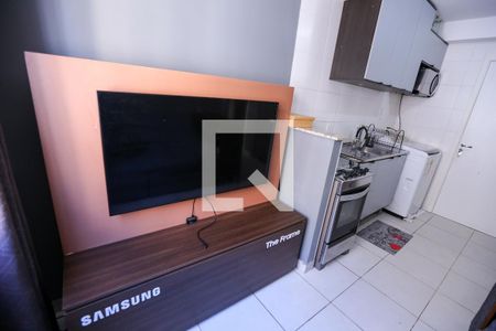 Sala/Cozinha de apartamento para alugar com 2 quartos, 32m² em Piqueri, São Paulo