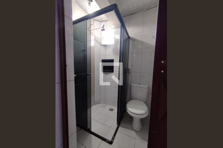 Banheiro - torneira de casa à venda com 16 quartos, 300m² em Vila Liviero, São Paulo