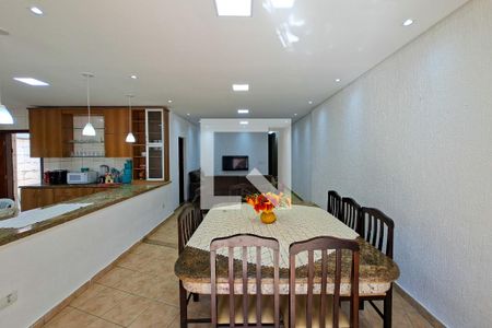 Sala de casa para alugar com 3 quartos, 150m² em Vilamar, Praia Grande