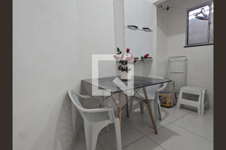 Sala de apartamento para alugar com 1 quarto, 40m² em Candeal, Salvador