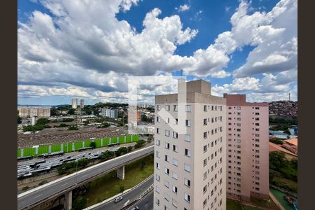 Vista  de apartamento à venda com 2 quartos, 49m² em Jardim São Luís, São Paulo