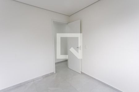 quarto 1 de apartamento para alugar com 2 quartos, 48m² em Jardim Helga, São Paulo