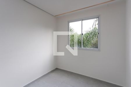 quarto 1 de apartamento para alugar com 2 quartos, 48m² em Jardim Helga, São Paulo