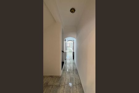 Corredor de casa à venda com 4 quartos, 232m² em Vila Alpina, Santo André