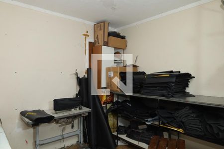 Quarto 2 de casa à venda com 1 quarto, 250m² em Vila Taquari, São Paulo