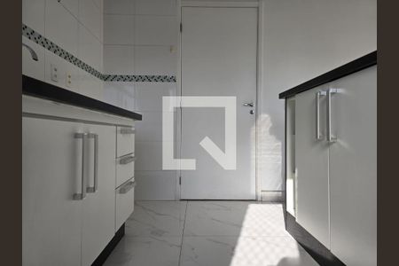 Sala/Cozinha de apartamento à venda com 2 quartos, 43m² em Jardim Cocaia, Guarulhos