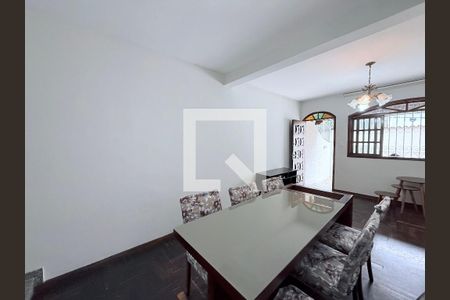 Casa à venda com 3 quartos, 210m² em Castelo, Belo Horizonte