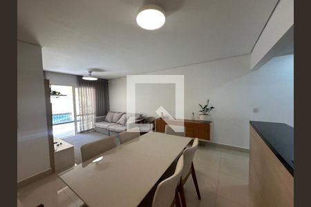 Sala de apartamento para alugar com 3 quartos, 88m² em Jardim Tupanci, Barueri