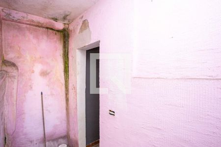 Quarto 2 de casa para alugar com 2 quartos, 70m² em Cidade Júlia, São Paulo