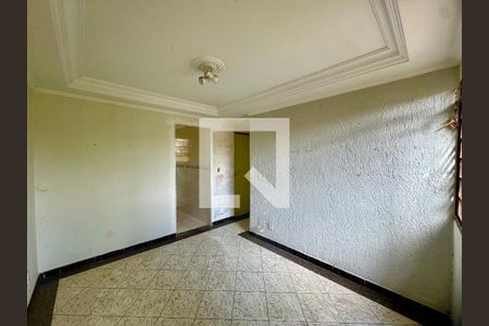 Sala de casa de condomínio para alugar com 2 quartos, 85m² em Jardim Presidente Dutra, Guarulhos