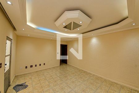 Casa para alugar com 3 quartos, 250m² em Jardim Sapopemba, São Paulo