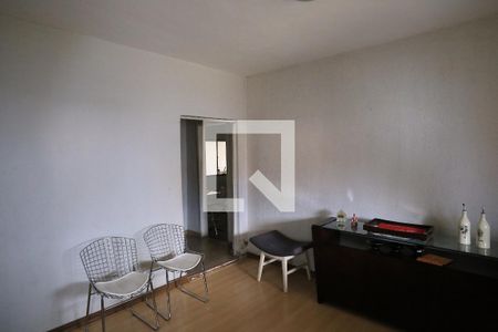 Sala de casa para alugar com 5 quartos, 120m² em Boa Vista, Belo Horizonte