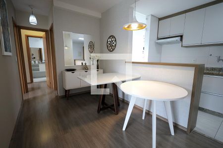 Sala de apartamento para alugar com 2 quartos, 67m² em Vila Gilda, Santo André