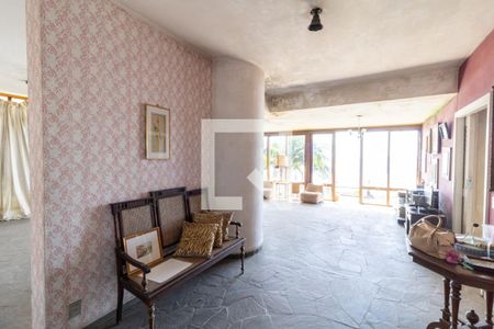 Sala de casa à venda com 5 quartos, 561m² em Vila Assunção, Porto Alegre