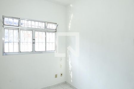 Sala de casa para alugar com 2 quartos, 100m² em Vila Carmosina, São Paulo