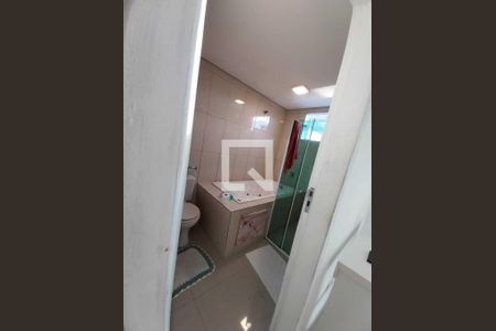 Banheiro de casa para alugar com 2 quartos, 169m² em Jardim Sao Francisco(Zona Sul), São Paulo