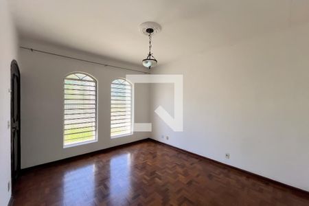 Casa para alugar com 3 quartos, 213m² em Jardim Santo Antonio, Valinhos