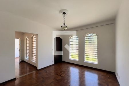 Casa para alugar com 3 quartos, 213m² em Jardim Santo Antonio, Valinhos