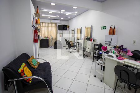 Sala 1 de casa à venda com 3 quartos, 200m² em Penha, Rio de Janeiro