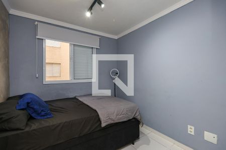 Quarto 2 de apartamento para alugar com 2 quartos, 46m² em Jardim Elizabete, Taboão da Serra