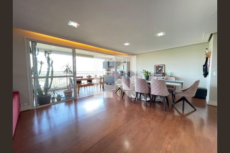 Sala de apartamento para alugar com 4 quartos, 134m² em Jardim Olympia, São Paulo