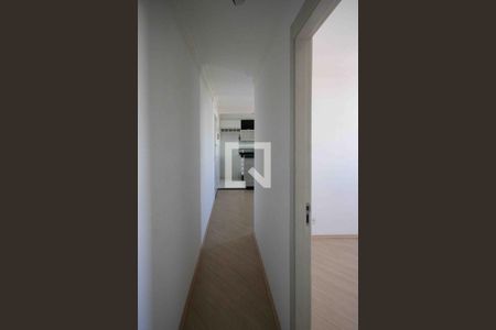 Corredor de apartamento para alugar com 3 quartos, 46m² em Vila Independencia, São Paulo