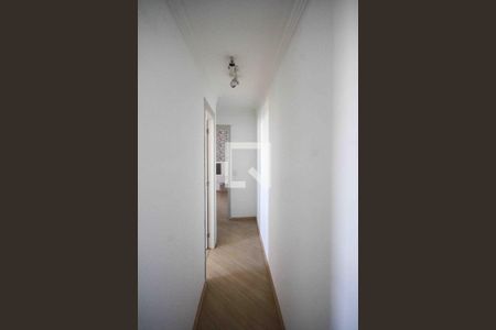 Corredor de apartamento para alugar com 3 quartos, 46m² em Vila Independencia, São Paulo