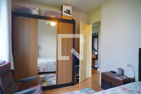 Quarto 1 de apartamento à venda com 2 quartos, 53m² em Humaitá, Porto Alegre