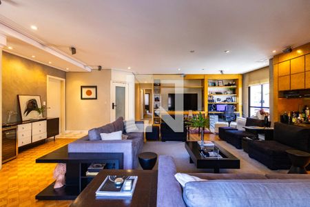 Apartamento à venda com 3 quartos, 260m² em Real Parque, São Paulo